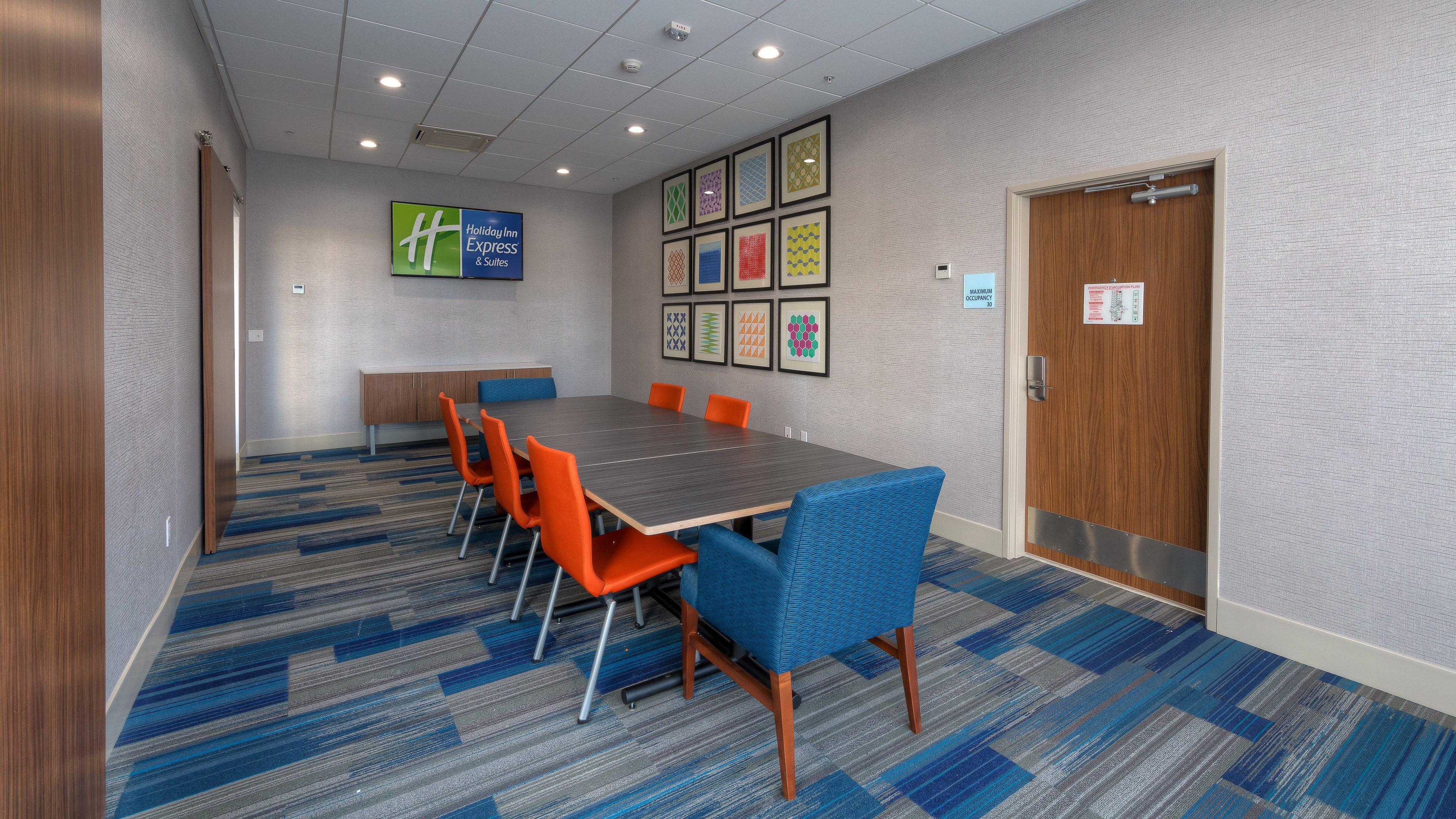 Holiday Inn Express & Suites Tulsa Midtown By Ihg Екстер'єр фото