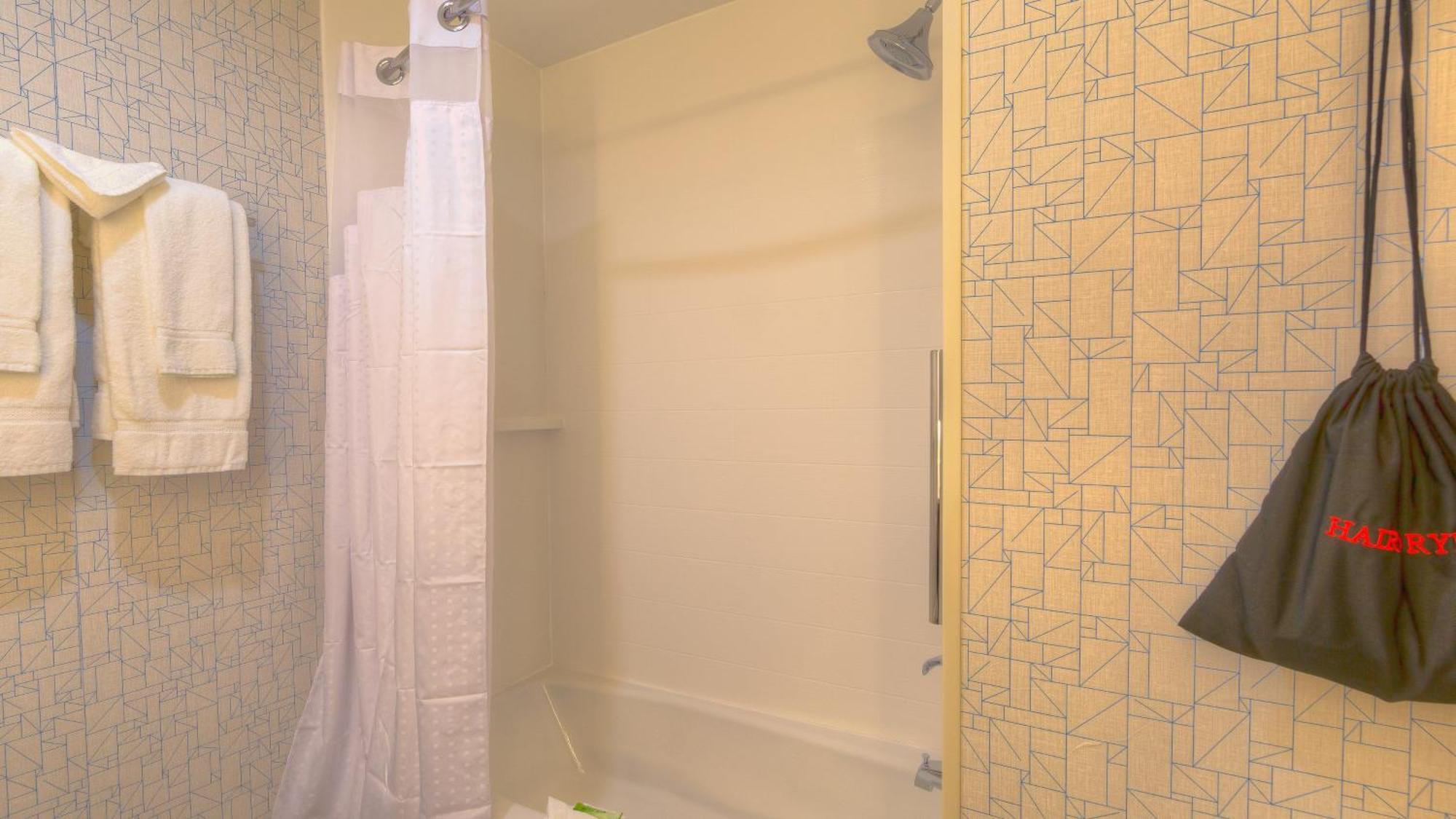Holiday Inn Express & Suites Tulsa Midtown By Ihg Екстер'єр фото